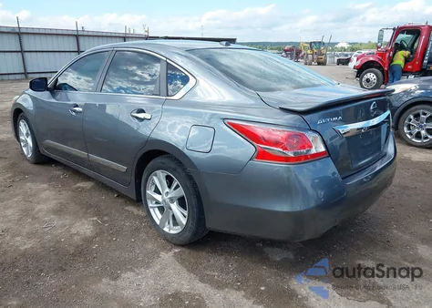 2015 Nissan Altima 2.5/2.5 S/2.5 Sl/2.5 Sv from USA, damaged, VIN 1N4AL3APXFN883227